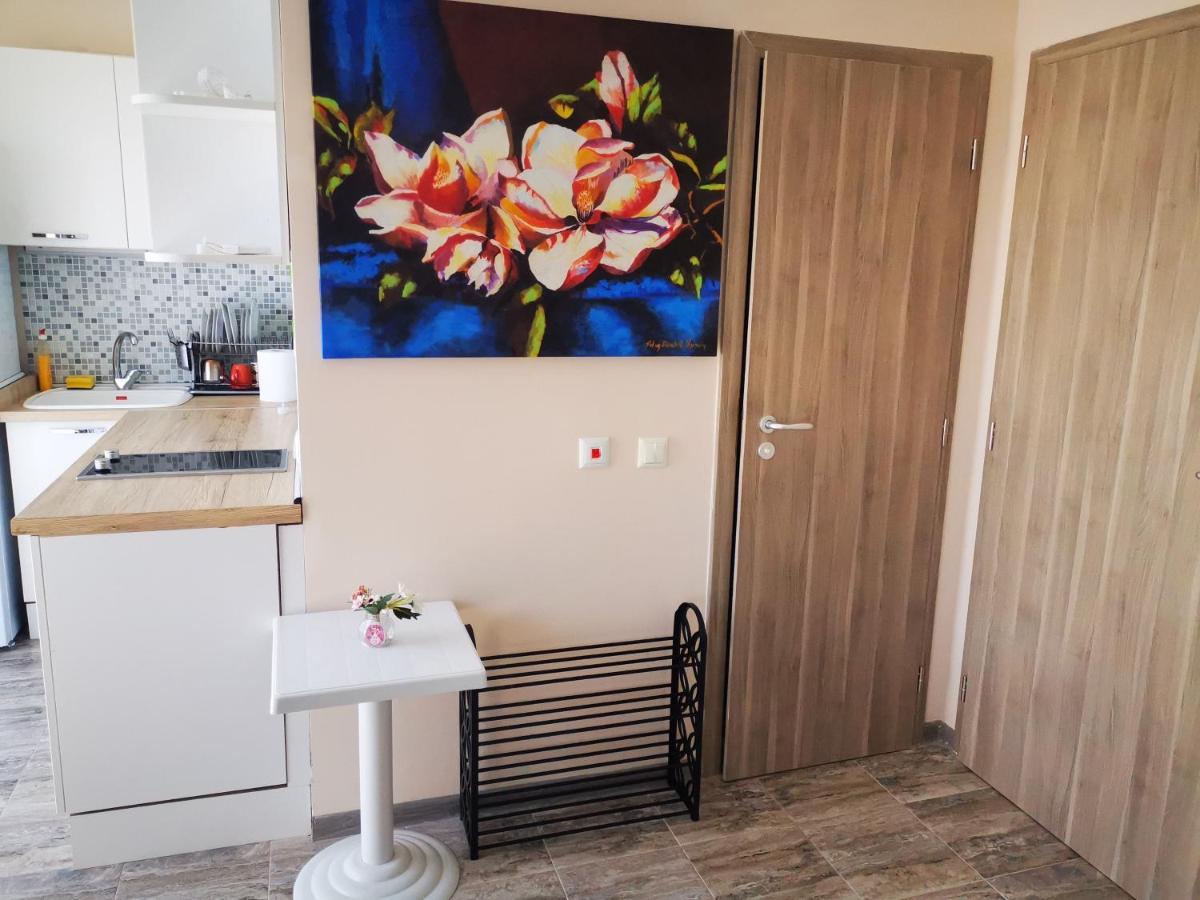 Уютные Апартаменты Vip Park Слънчев бряг Екстериор снимка